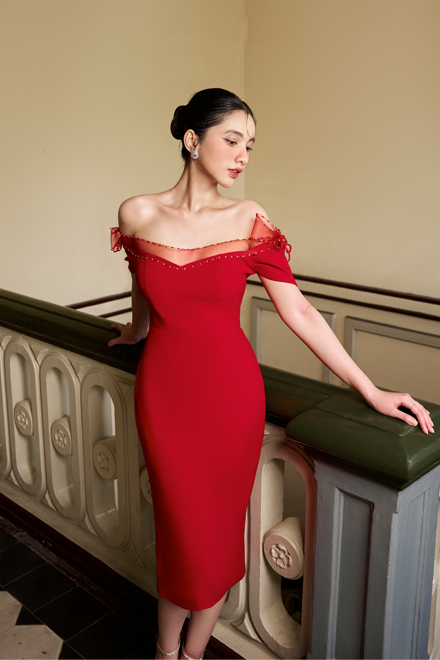 Người đẹp Cẩm Đan khoe vai trần gợi cảm với trang phục của NTK Lê Ngọc Lâm - Ảnh 5.