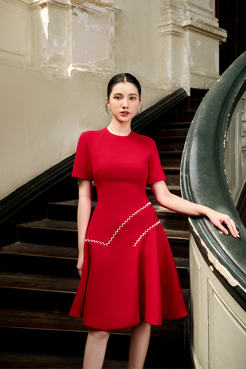 Người đẹp Cẩm Đan khoe vai trần gợi cảm với trang phục của NTK Lê Ngọc Lâm - Ảnh 10.