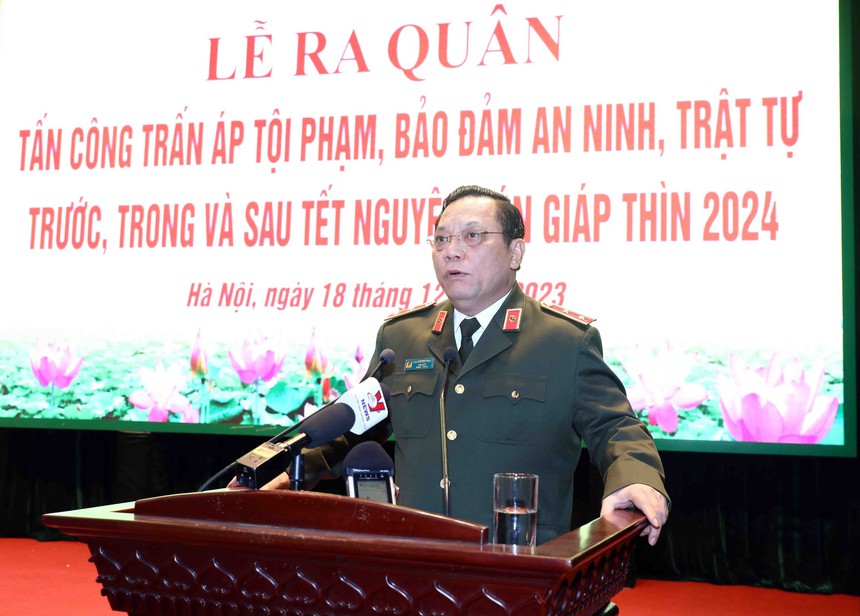 Hà Nội bảo đảm an ninh, trật tự dịp Tết Nguyên đán Giáp Thìn năm 2024 - Ảnh 1. Hà Nội bảo đảm an ninh, trật tự dịp Tết Nguyên đán Giáp Thìn năm 2024 - Ảnh 1.