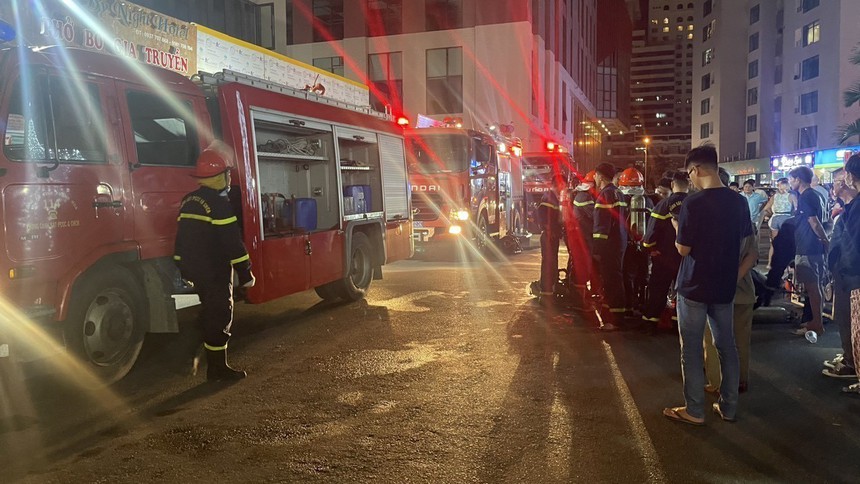 Cháy chung cư cao tầng ở Nha Trang - Ảnh 1.