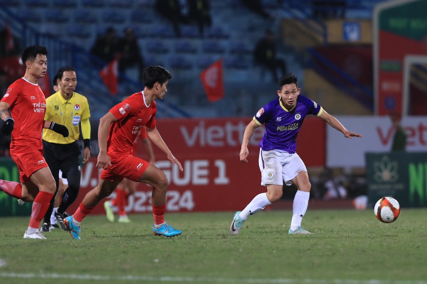 Vì sao Hai Long chưa thay được Hùng Dũng? - Ảnh 1. Vì sao Hai Long chưa thay được Hùng Dũng? - Ảnh 1.