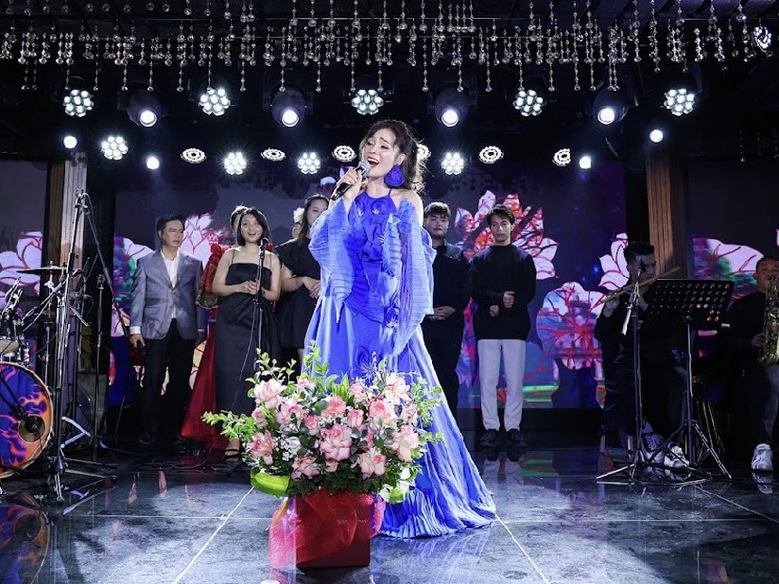 Mai Hiền Xuân: Giọng mezzo-sprano khiến NSND Trung Đức tự hào - Ảnh 4.