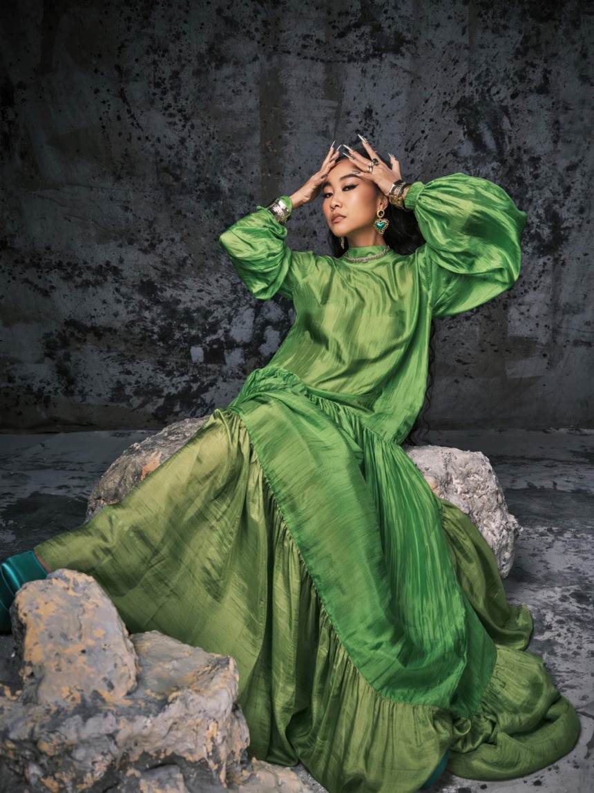 Đoan Trang cá tính trong loạt thiết kế mới của NTK Đức Hùng - Ảnh 1.