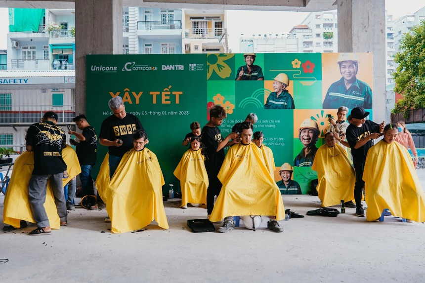 Xây Tết 2024 tri ân công nhân trên những công trường - Ảnh 4.