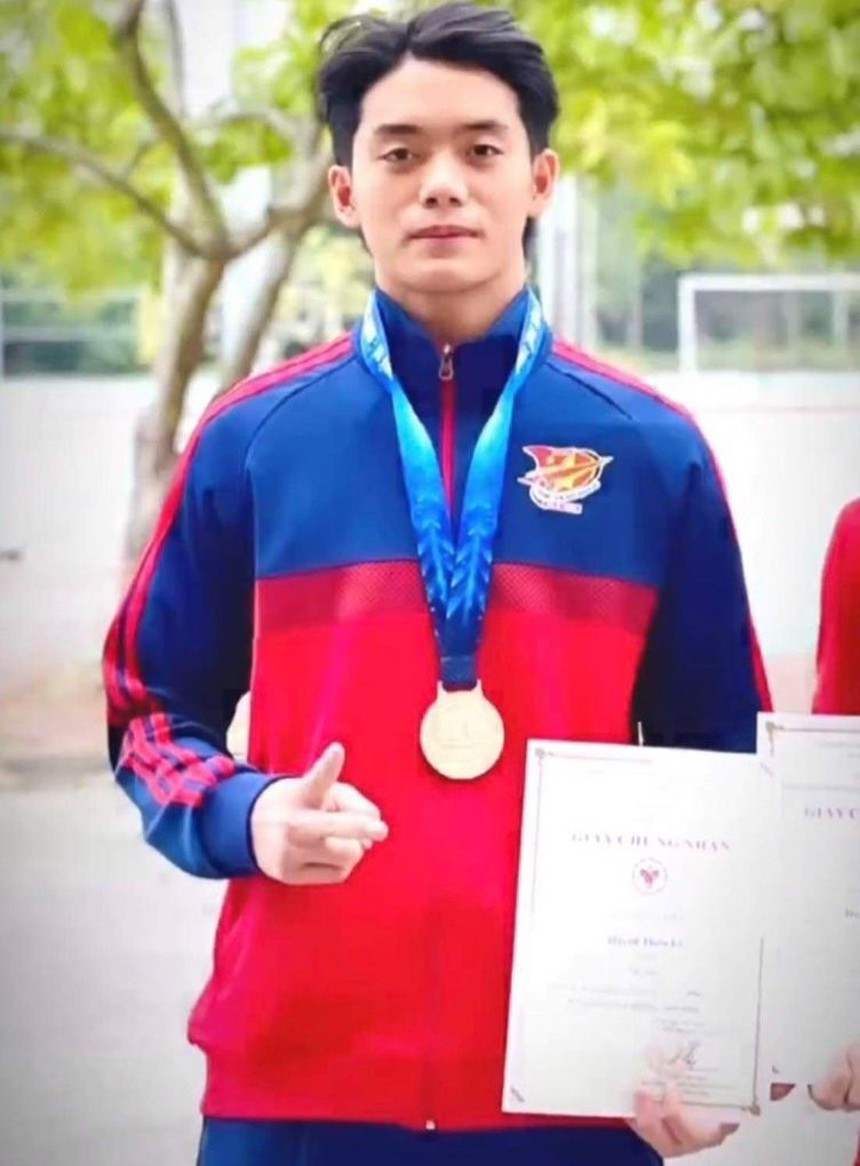 Liên đoàn Thể dục kêu gọi ủng hộ VĐV Nguyễn Minh Triết không may bị chấn thương khi tập luyện - Ảnh 4. Liên đoàn Thể dục kêu gọi ủng hộ VĐV Nguyễn Minh Triết không may bị chấn thương khi tập luyện - Ảnh 4.