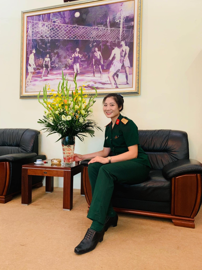 Hoa khôi bóng chuyền Phạm Thị Yến xứng đáng 'thần tượng quốc dân' U40, nhiều người tò mò vì vẫn 'độc thân vui vẻ' - Ảnh 4. Hoa khôi bóng chuyền Phạm Thị Yến xứng đáng 'thần tượng quốc dân' U40, nhiều người tò mò vì vẫn 'độc thân vui vẻ' - Ảnh 4.