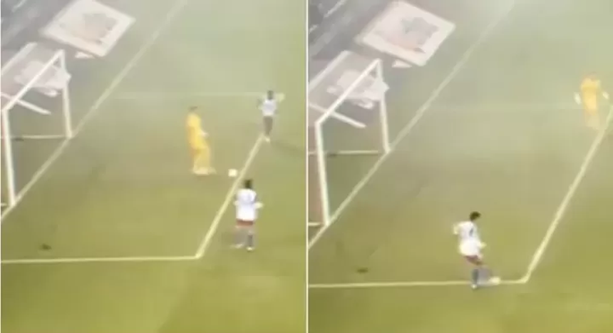 CĐV ngỡ ngàng trước bàn phản lưới nhà 'tệ nhất lịch sử' được ghi trong trận derby nước Đức - Ảnh 3. CĐV ngỡ ngàng trước bàn phản lưới nhà 'tệ nhất lịch sử' được ghi trong trận derby nước Đức - Ảnh 3.