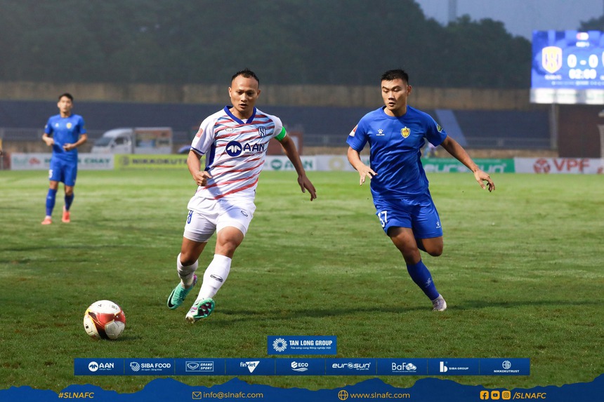 Tin nóng bóng đá Việt 2/2: Patrik Lê Giang khao khát khoác áo ĐT Việt Nam, SLNA chia tay công thần - Ảnh 3.