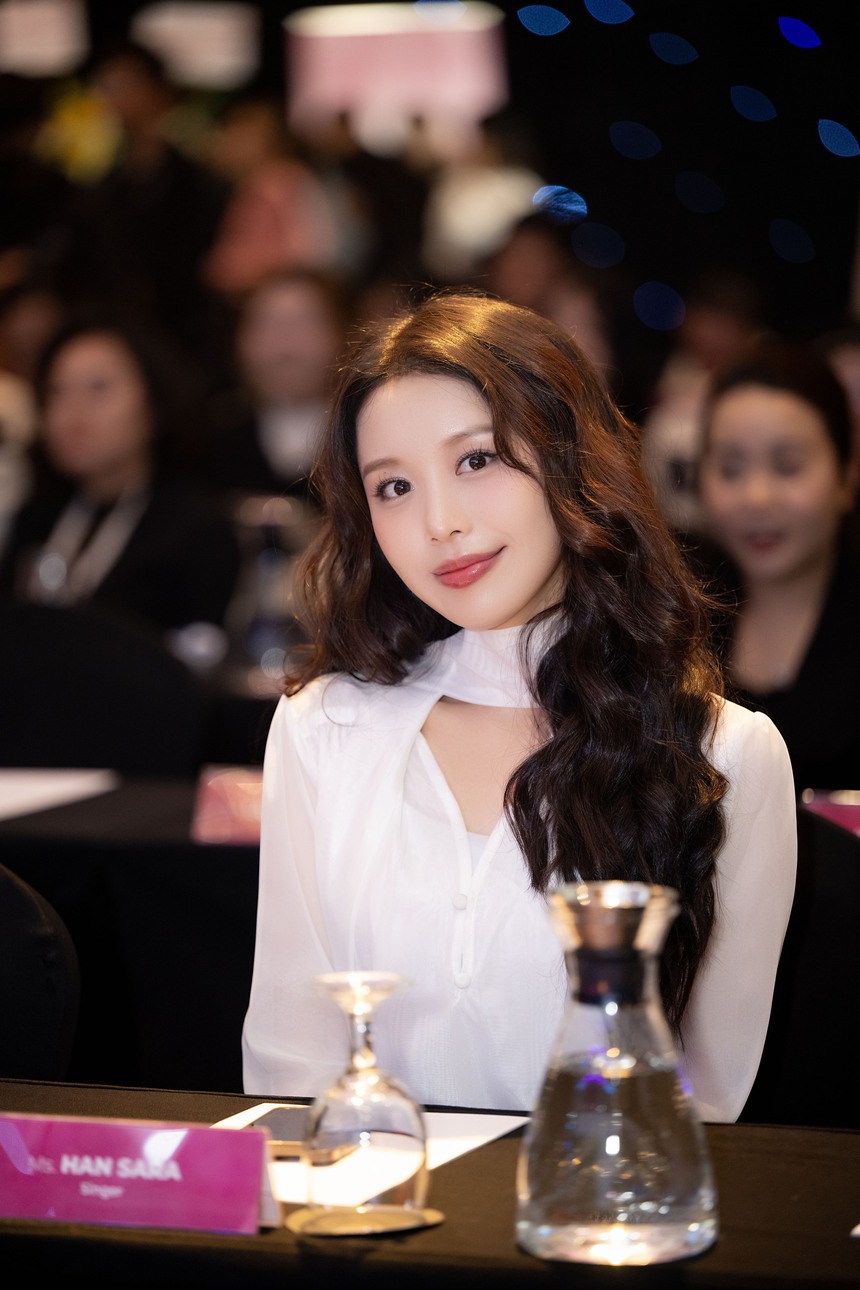 Biểu cảm dễ thương của Hyomin T-ara khi xuất hiện ở Hà Nội, gửi lời nhắn nhủ tới fan bằng tiếng Việt - Ảnh 10.