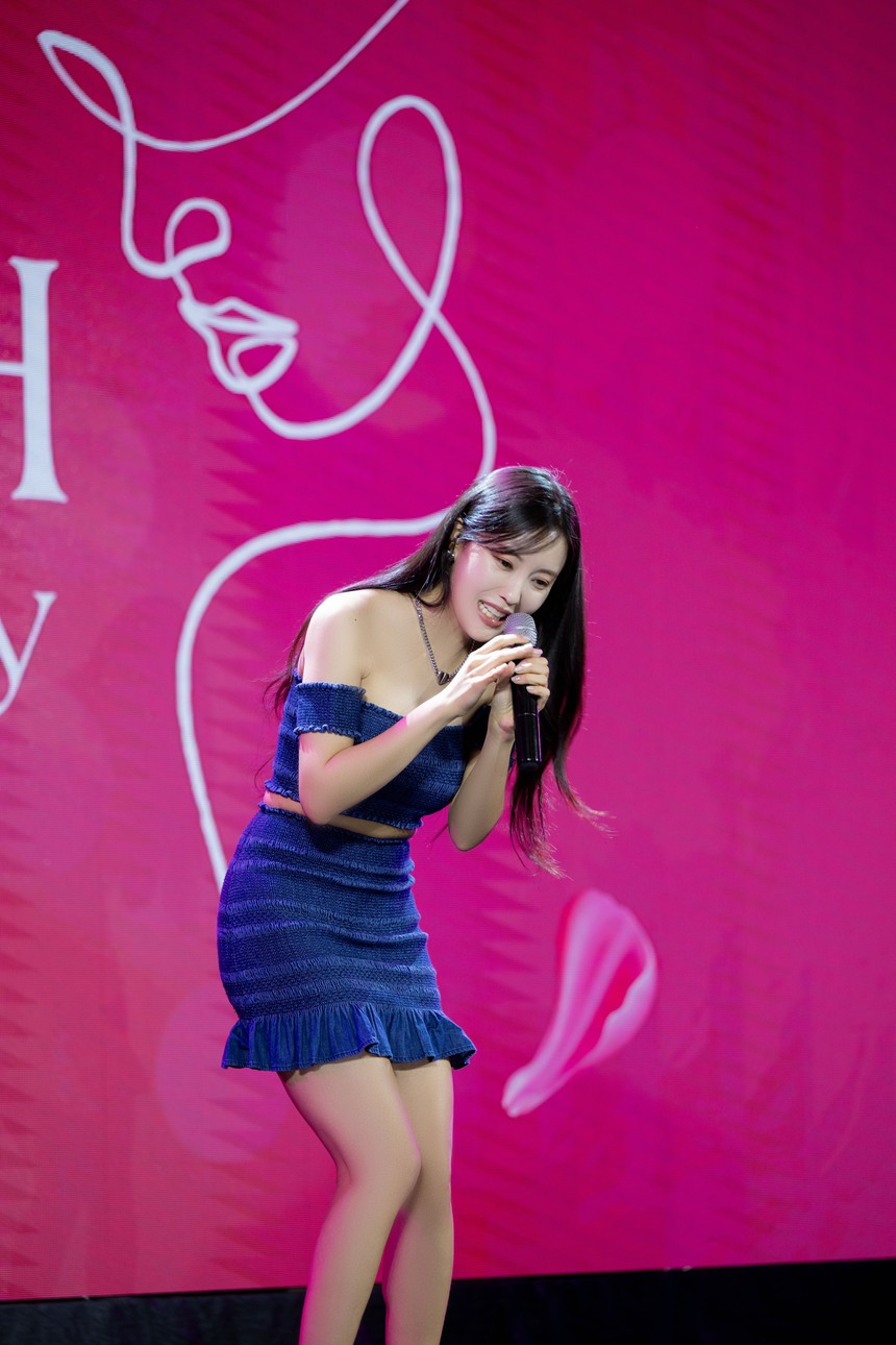 Biểu cảm dễ thương của Hyomin T-ara khi xuất hiện ở Hà Nội, gửi lời nhắn nhủ tới fan bằng tiếng Việt - Ảnh 8.