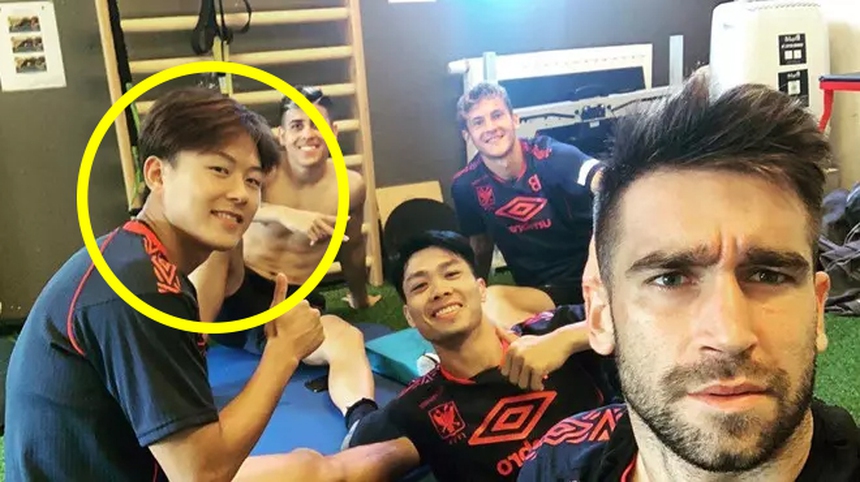 Trợ lý HLV Park Hang Seo ở ĐTVN dẫn dắt đồng đội cũ của Công Phượng, từng ghi bàn nhiều hơn Messi - Ảnh 3.