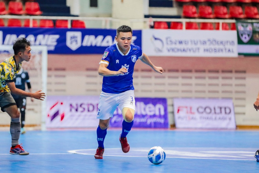 Tin nóng bóng đá Việt 22/12: ĐT Việt Nam thay đổi kế hoạch tập, cầu thủ Việt Nam ghi bàn ở Thái Lan - Ảnh 2.