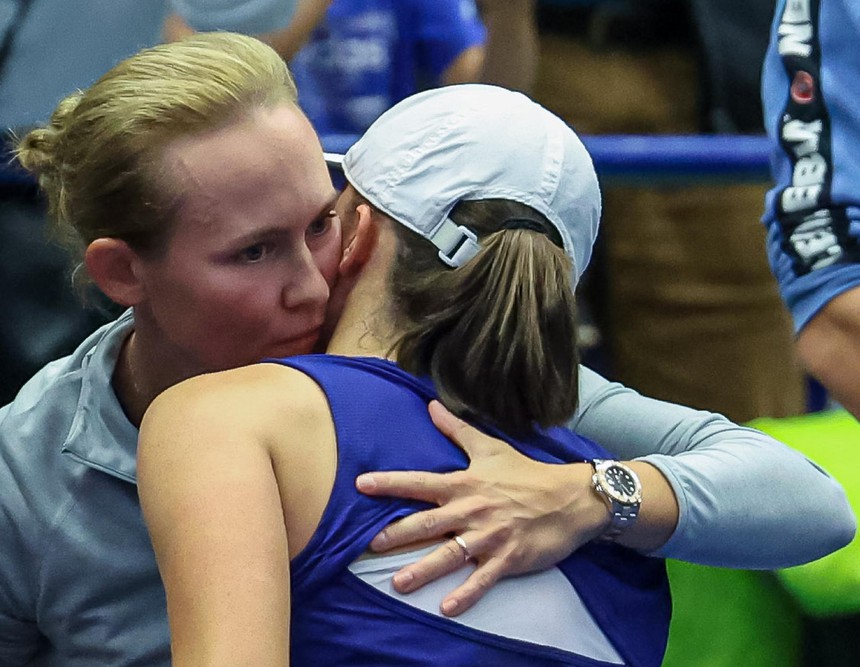 Iga Swiatek, tay vợt xuất sắc nhất WTA 2023: Thành công từ sự mở lòng - Ảnh 2. Iga Swiatek, tay vợt xuất sắc nhất WTA 2023: Thành công từ sự mở lòng - Ảnh 2.