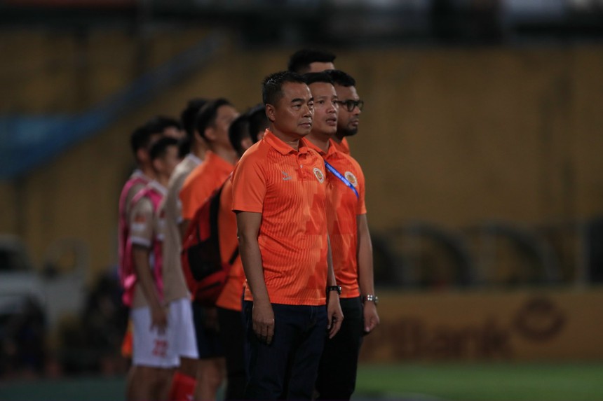 Ghế HLV ở V-League còn biến động - Ảnh 1. Ghế HLV ở V-League còn biến động - Ảnh 1.