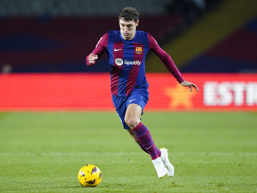 Tin chuyển nhượng 25/12: Lộ diện 7 cầu thủ sắp bị tỷ phú Anh trục xuất khỏi MU - Ảnh 4.