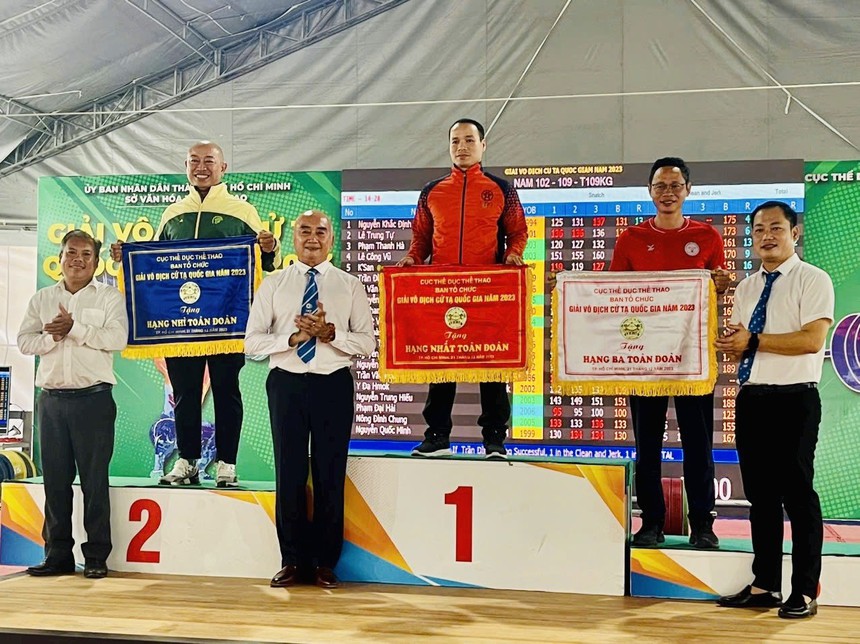 Tin nóng thể thao sáng 25/12: Việt Nam đón tin vui trước thềm Asian Cup, Thanh Thúy lập kỳ tích đặc biệt - Ảnh 4. Tin nóng thể thao sáng 25/12: Việt Nam đón tin vui trước thềm Asian Cup, Thanh Thúy lập kỳ tích đặc biệt - Ảnh 4.