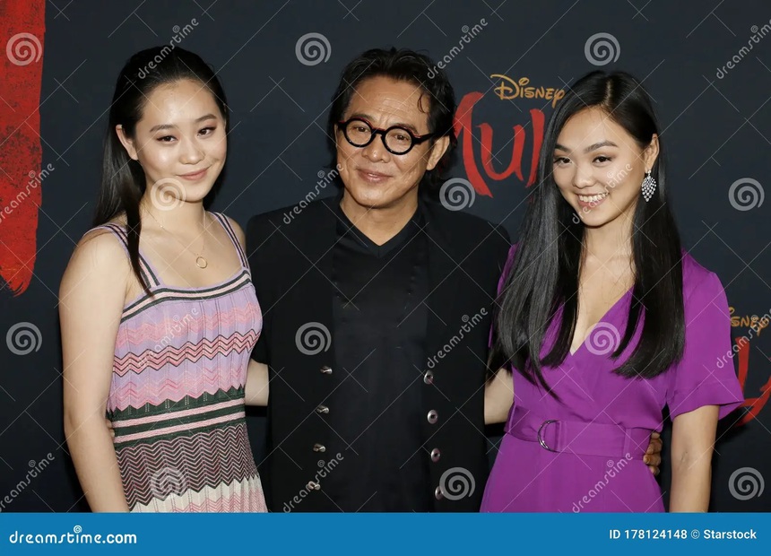 Lý Liên Kiệt lại học cách làm cha sau khi con gái út mắc chứng trầm cảm nặng - Ảnh 1. Lý Liên Kiệt lại học cách làm cha sau khi con gái út mắc chứng trầm cảm nặng - Ảnh 1.