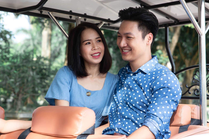 Vợ Mạnh Trường từng 'phán' câu xanh rờn khi xem chồng đóng cảnh tình cảm với bạn diễn nữ - Ảnh 3. Vợ Mạnh Trường từng 'phán' câu xanh rờn khi xem chồng đóng cảnh tình cảm với bạn diễn nữ - Ảnh 3.