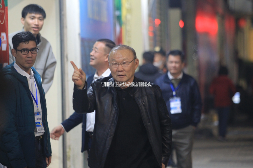 HLV Park Hang Seo xem CLB CAHN thi đấu, hợp sức cùng HLV Polking tại V-League? - Ảnh 3.