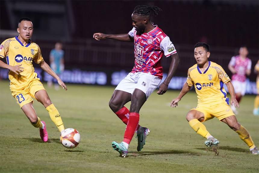 Link xem trực tiếp bóng đá TPHCM vs Hà Tĩnh (19h15, 26/12), V-League 2023 vòng 8 - Ảnh 3.