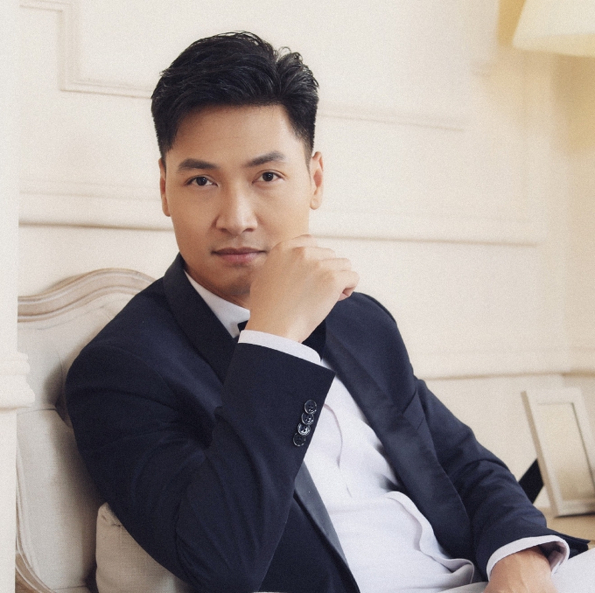 Vợ Mạnh Trường từng 'phán' câu xanh rờn khi xem chồng đóng cảnh tình cảm với bạn diễn nữ - Ảnh 1. Vợ Mạnh Trường từng 'phán' câu xanh rờn khi xem chồng đóng cảnh tình cảm với bạn diễn nữ - Ảnh 1.