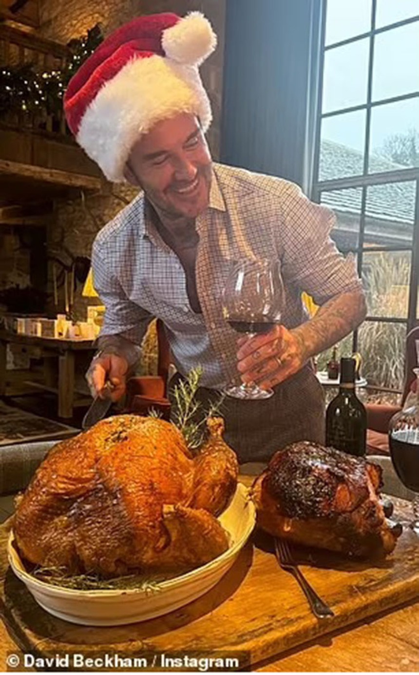 Gia đình Beckham đầm ấm và vui tươi trong kỳ nghỉ - Ảnh 6.