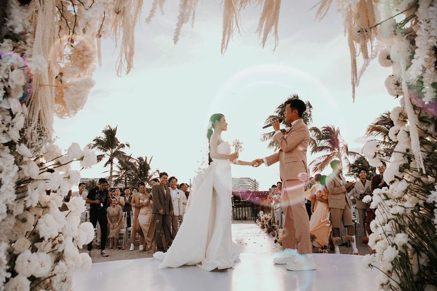 Những đám cưới xa hoa trong năm 2023 của dàn sao Việt  - Ảnh 2.