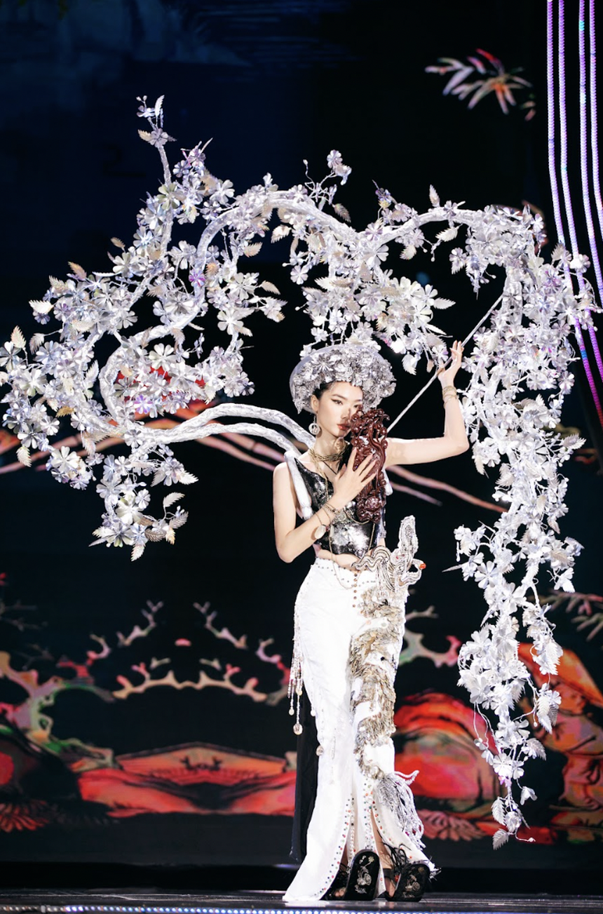 Top 38 thí sinh Miss Cosmo thể hiện hết mình trên sân khấu ngoài trời  - Ảnh 6.