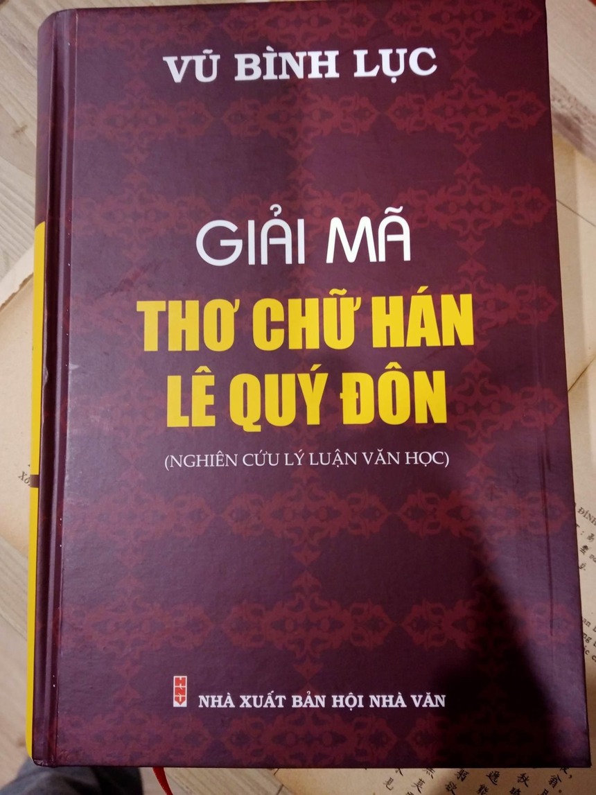 Giải thưởng Hội Nhà văn Hà Nội năm 2023: Tôn vinh công trình 'giải mã' thơ Lê Quý Đôn - Ảnh 1.