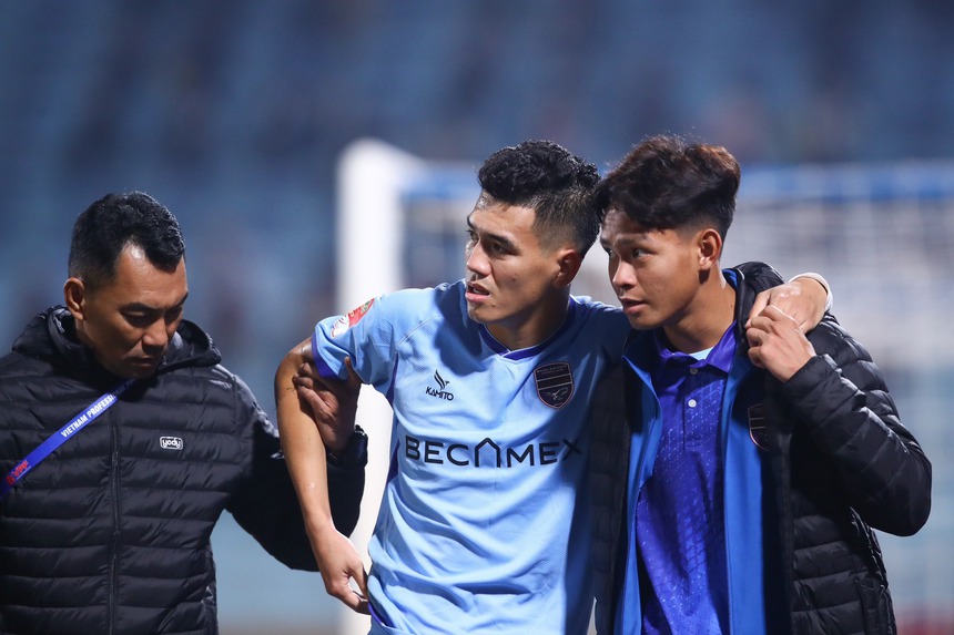 Tiến Linh chấn thương không nghiêm trọng là tin vui cho HLV Troussier