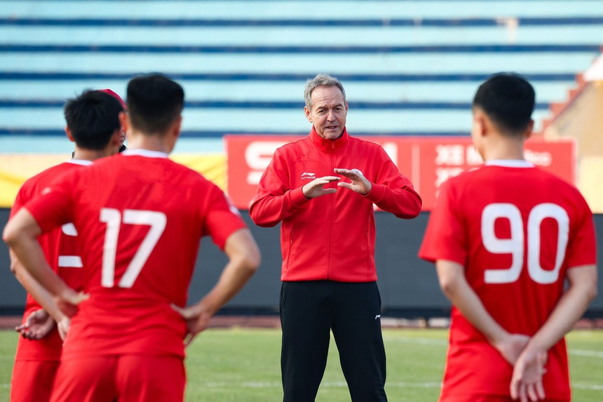 Tổng hợp Vòng 8 V-League 2023/24 (ngày 27/12): "Tam tấu" Văn Toàn, Silva, Rafaelson đưa Nam Định bứt phá  - Ảnh 2.