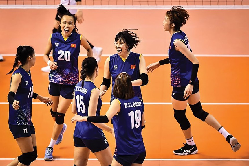 Tin nóng thể thao tối 12/1: Lộ trọng tài trận Việt Nam vs Nhật, bóng chuyền Việt Nam gặp khó ở cúp CLB châu Á - Ảnh 3.