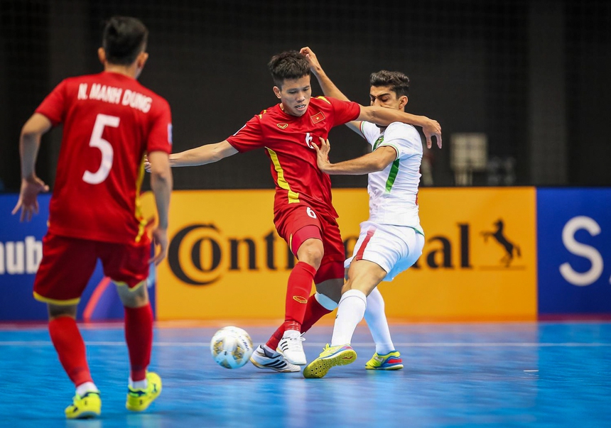 "Người khổng lồ" thế giới giao hữu với futsal Việt Nam - Ảnh 1.