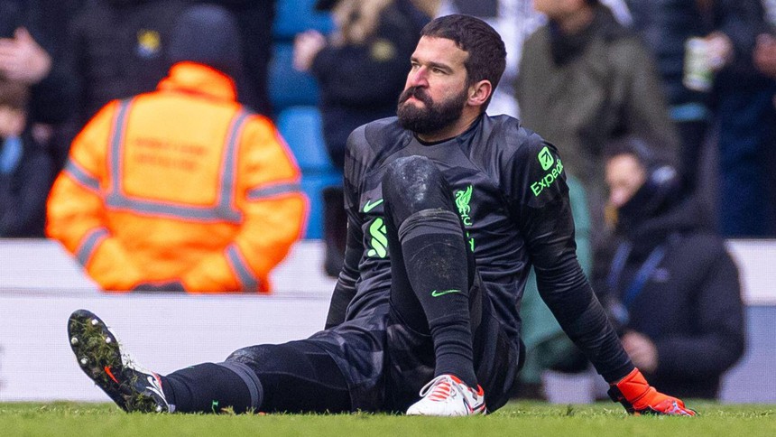 Liverpool 4-3 Fulham: Thắng trong xúc cảm và âu lo - Ảnh 3.