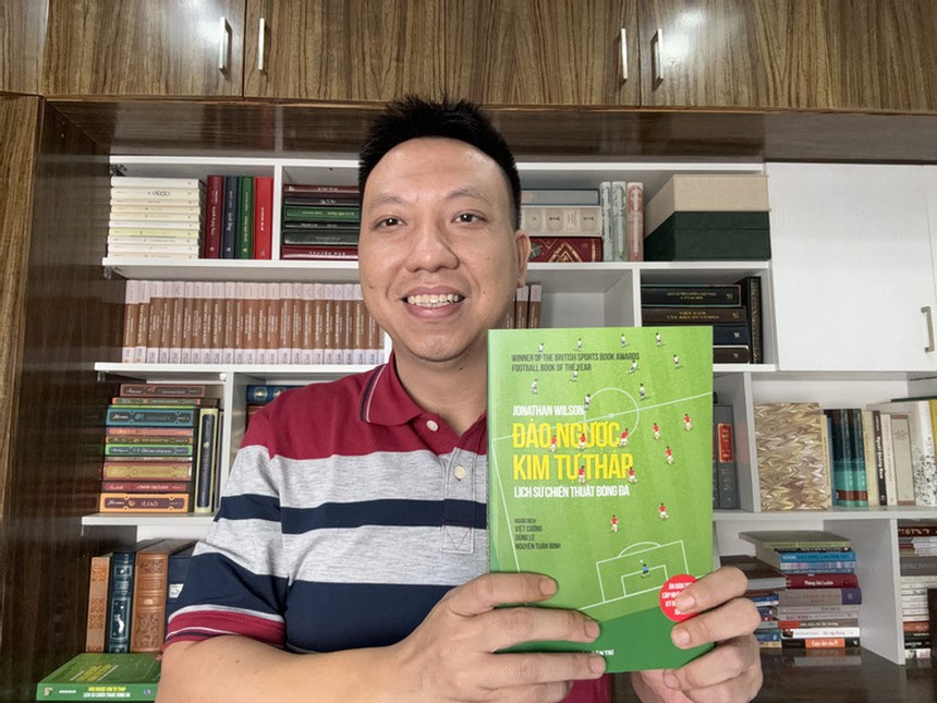 Khi bóng đá 'đảo ngược Kim tự tháp' - Ảnh 1.