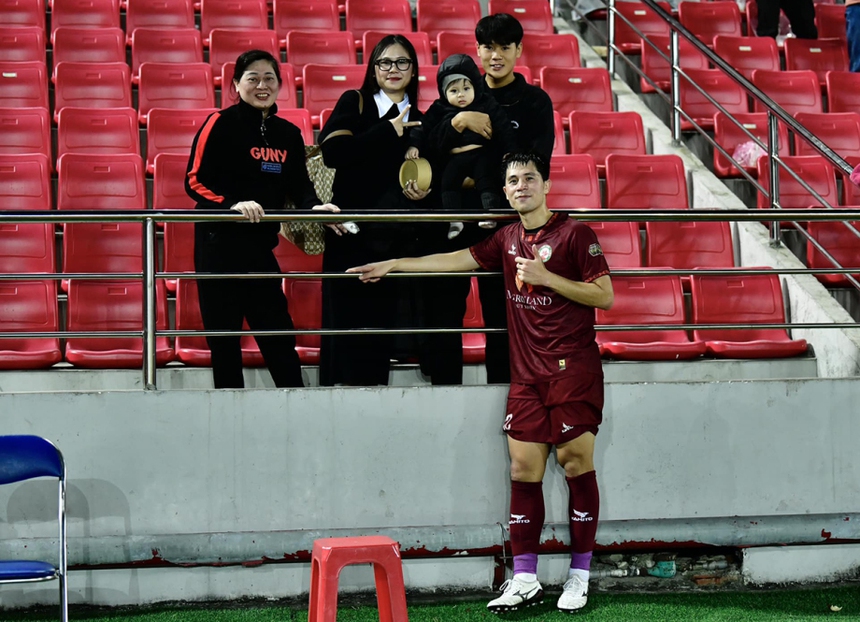 Tin nóng thể thao sáng 30/12: Đình Trọng bất ngờ được kêu gọi trở lại ĐT Việt Nam, Ronaldo gây khó hiểu với bình luận về Haaland,  - Ảnh 3.