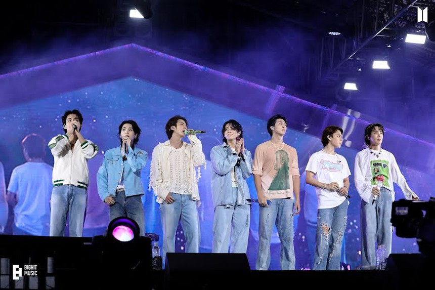 BTS được đề cập đặc biệt trong phim tài liệu mới về Michael Jackson - Ảnh 2.