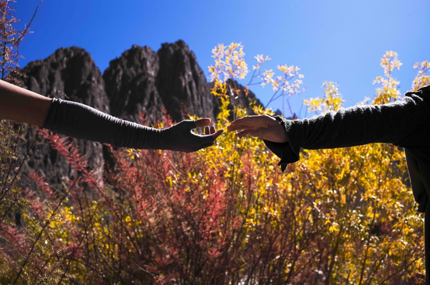 Quốc Thiên muốn nói gì với 'Hơn 1000 năm sau'? - Ảnh 2. Quốc Thiên muốn nói gì với 'Hơn 1000 năm sau'? - Ảnh 2.