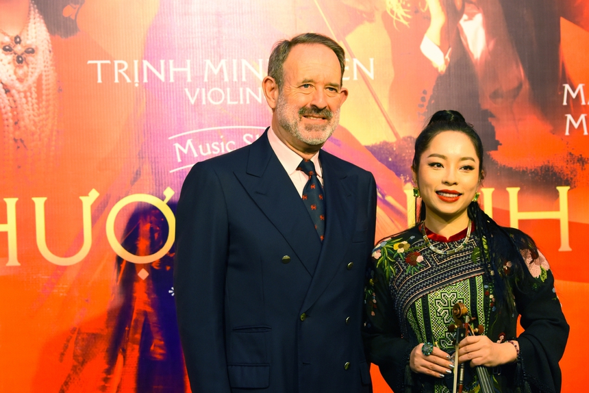 Không có giấc mơ nào khác ngoài Phượng Linh  - Ảnh 1.