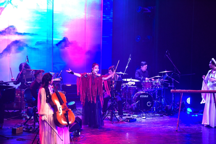 Không có giấc mơ nào khác ngoài Phượng Linh  - Ảnh 9.