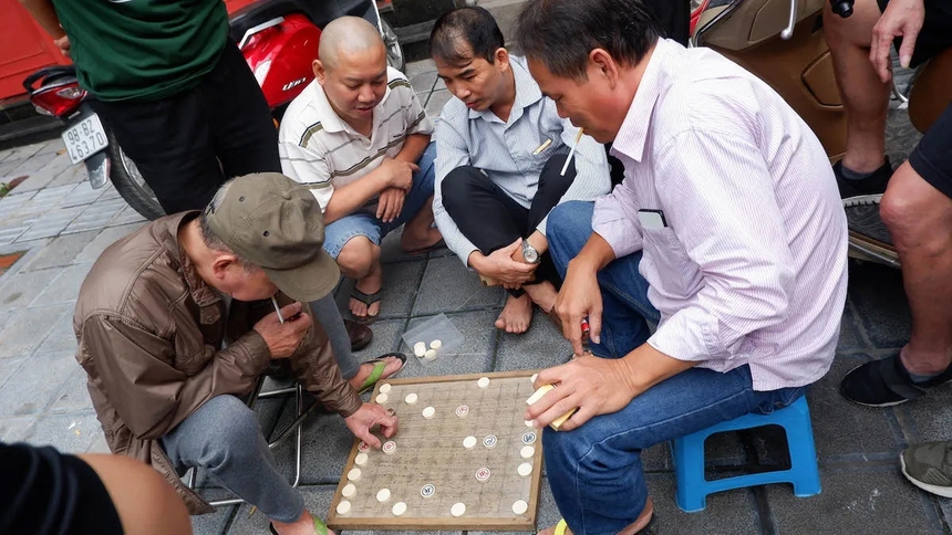 CỜ TƯỚNG Ở VIỆT NAM: Từ trò tiêu khiển tới môn thể thao vô địch thế giới - Ảnh 2.