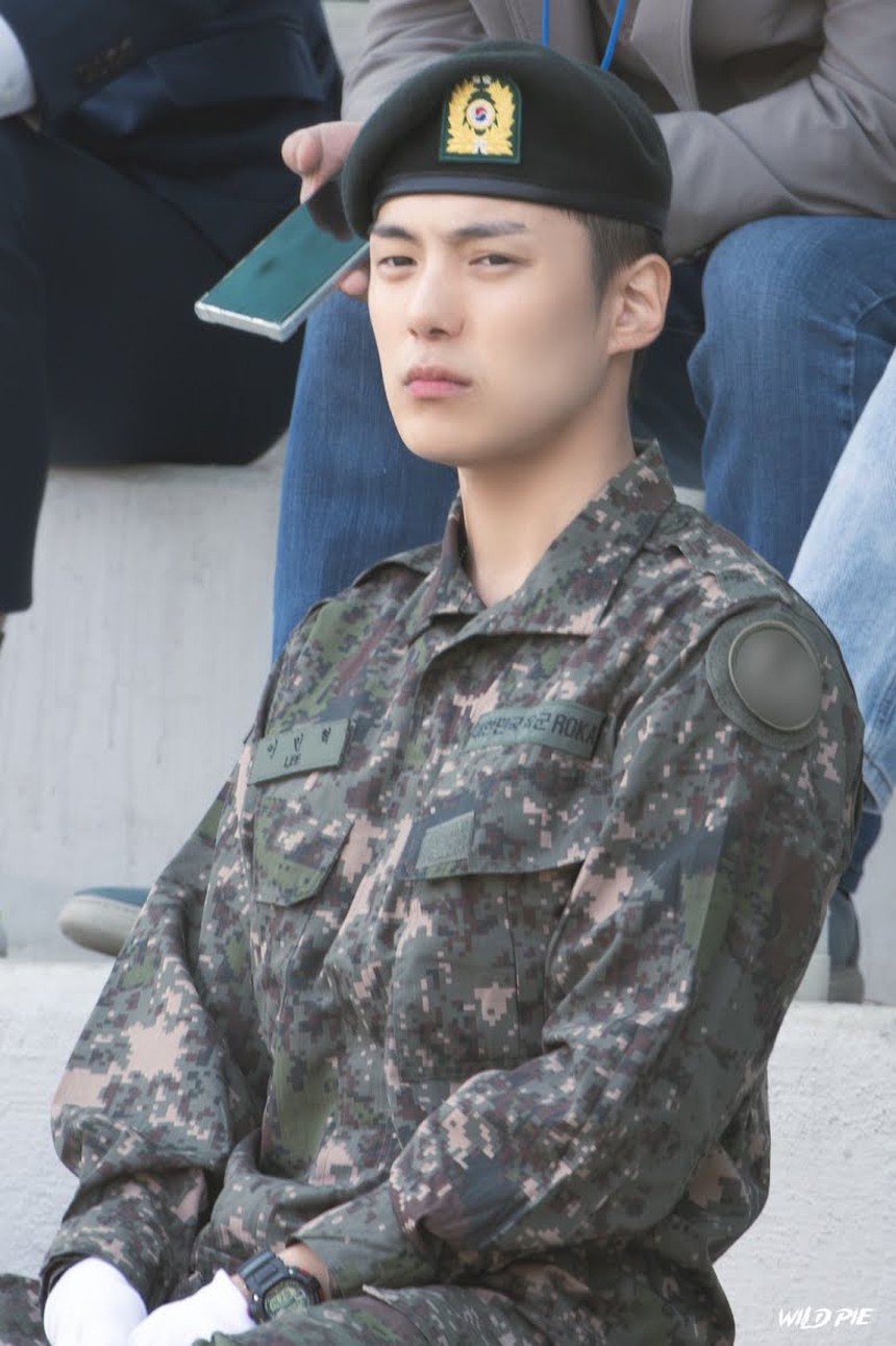 Loạt sao nam sẽ xuất ngũ vào năm 2024: 2 thành viên BTS hứa hẹn gây sốt! - Ảnh 11.