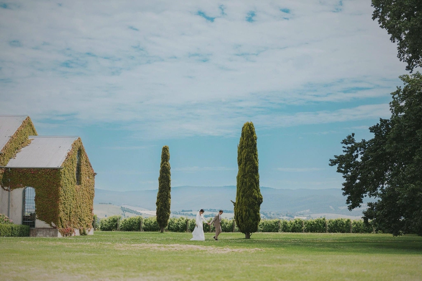 Diễm My 9X tung ảnh cưới xinh 'xỉu' bên chồng khiến dân mạng khen hết lời - Ảnh 3.