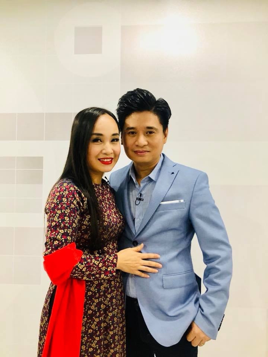 Vợ chồng nghệ sĩ Tấn Minh - Thu Huyền cùng nhận tin vui 'lên' NSND - Ảnh 1. Vợ chồng nghệ sĩ Tấn Minh - Thu Huyền cùng nhận tin vui 'lên' NSND - Ảnh 1.