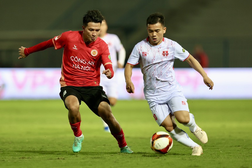 Đối thoại cuối tuần, Chuyên gia Đoàn Minh Xương: “V-League bước vào khúc cua quan trọng” - Ảnh 1.