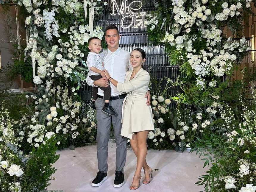 Filip Nguyễn 'nhẹ nhõm' khi có quốc tịch Việt Nam, từng ghen tị với gia đình vì chưa được nhập tịch - Ảnh 2.