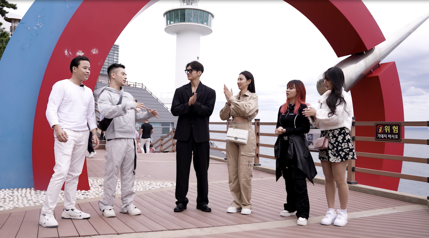 Let's Feast Vietnam hé lộ 2 tập đặc biệt: Hoa hậu Thuỳ Tiên, Dino Vũ... khám phá Hàn Quốc - Ảnh 2. Let's Feast Vietnam hé lộ 2 tập đặc biệt: Hoa hậu Thuỳ Tiên, Dino Vũ... khám phá Hàn Quốc - Ảnh 2.