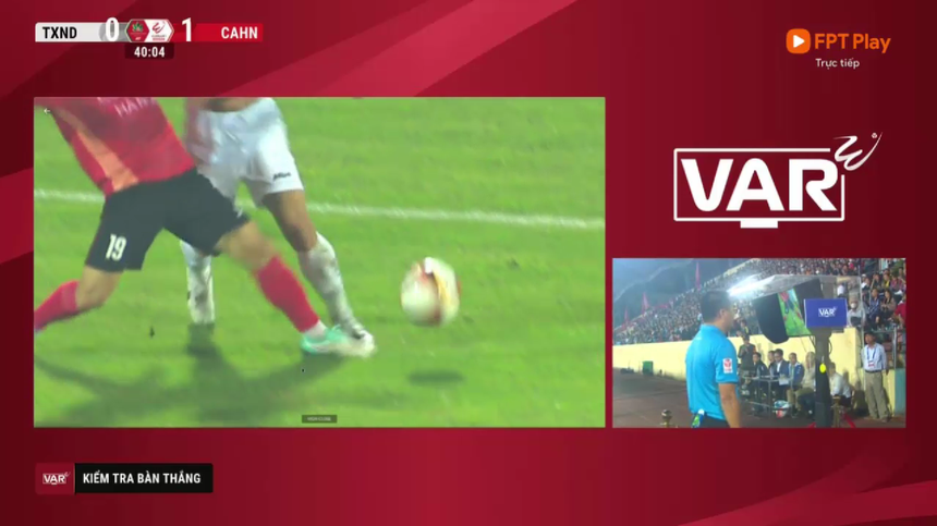 Quang Hải khiến CLB CAHN mất bàn thắng, VAR phát huy hiệu quả - Ảnh 2. Quang Hải khiến CLB CAHN mất bàn thắng, VAR phát huy hiệu quả - Ảnh 2.
