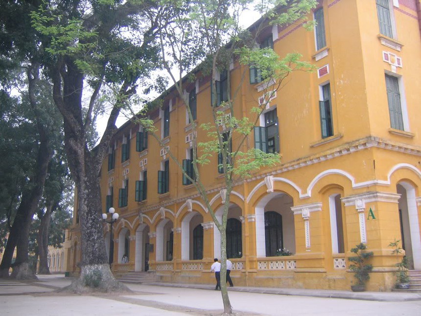 115 năm trường Bưởi-Chu Văn An: 'Yêu nước-Sáng tạo-Dạy tốt-Học tốt' - Ảnh 1.