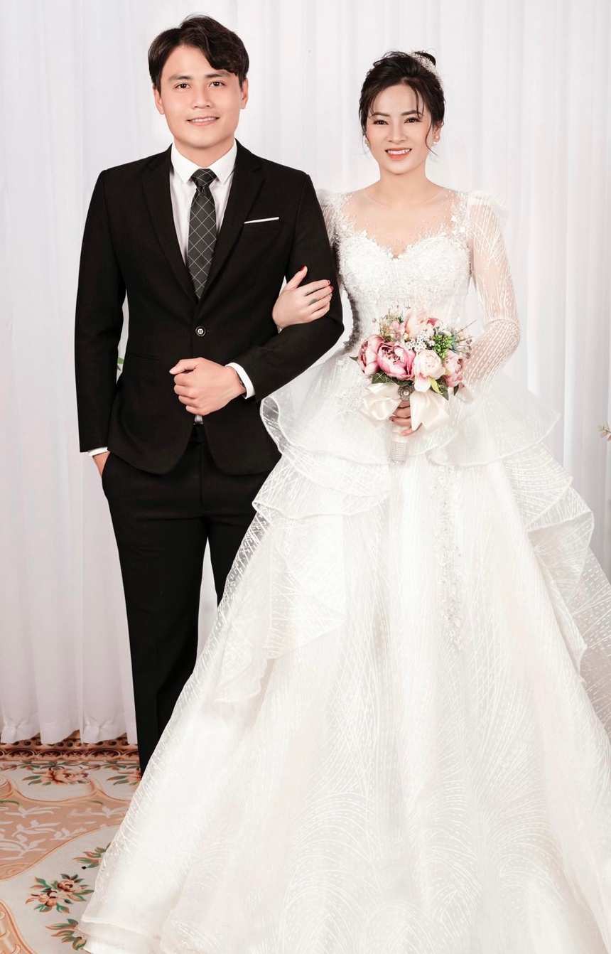 Tuyển thủ bóng chuyền nữ Việt Nam làm đám cưới, nhận thưởng lớn và chuẩn bị đánh giải vô địch thế giới 2023 - Ảnh 2. Tuyển thủ bóng chuyền nữ Việt Nam làm đám cưới, nhận thưởng lớn và chuẩn bị đánh giải vô địch thế giới 2023 - Ảnh 2.